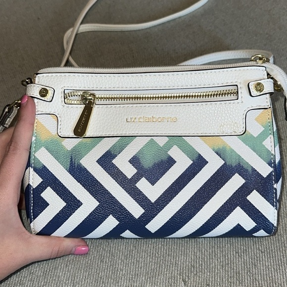 Liz  Claiborne Crossbody - Picture 2 of 10